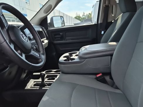 Used 2015 RAM 2500 Tradesman w/ Chrome Appearance Group AWD/4WD image 17
