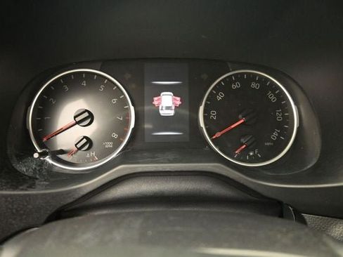 Used 2021 Toyota RAV4 XLE AWD/4WD image 15