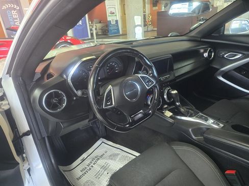 Used 2017 Chevrolet Camaro LT image 8