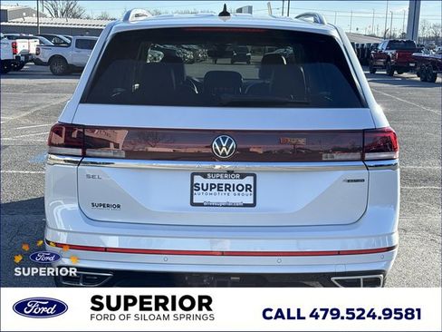 Used 2024 Volkswagen Atlas SEL Premium R-Line image 5