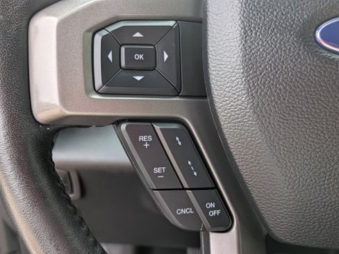 Used 2021 Ford Expedition XLT image 27