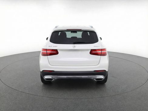Used 2024 Mercedes-Benz GLC 300 4MATIC image 7