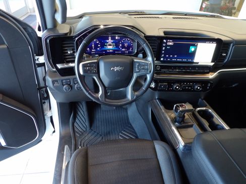 Used 2023 Chevrolet Silverado 1500 RST image 15