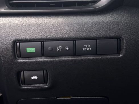 Used 2024 Nissan Sentra S FWD image 18