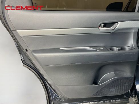 Used 2024 Hyundai Palisade SEL FWD image 28