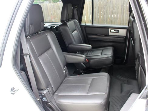 Used 2014 Ford Expedition Limited w/ Equipment Group 301A AWD/4WD image 37