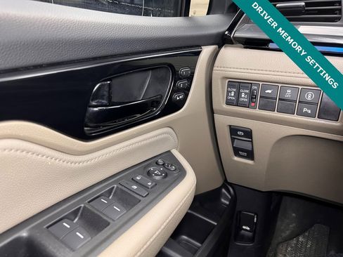 Used 2022 Honda Odyssey Elite image 7