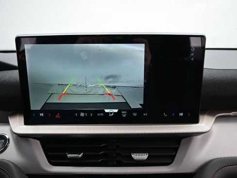 New 2026 Ford Explorer Active image 18