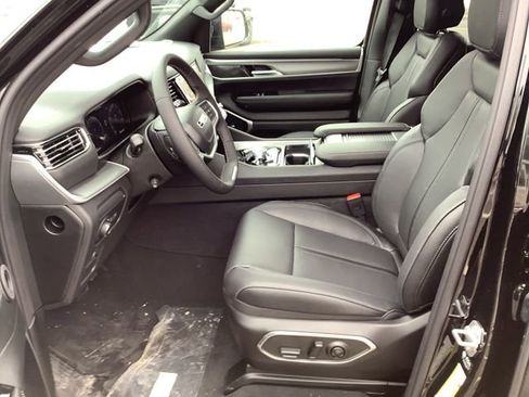 New 2026 Jeep Grand Wagoneer Limited w/ Premium Group II image 6