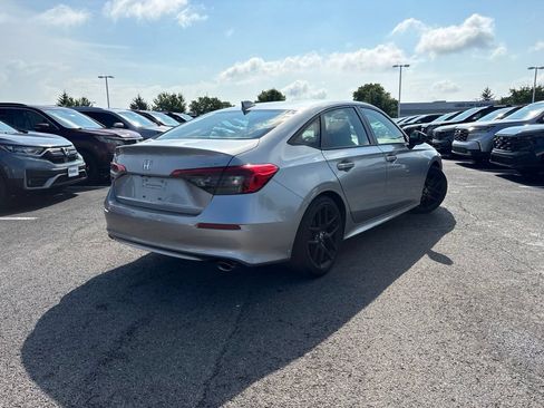 Used 2023 Honda Civic Sport image 9