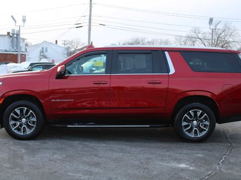 Certified 2023 Chevrolet Suburban LT w/ LT Signature Package image 6