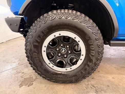 Used 2024 Ford Bronco Black Diamond w/ Sasquatch Package AWD/4WD image 16