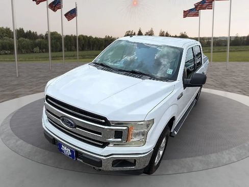 Used 2018 Ford F150 XLT w/ Equipment Group 301A Mid AWD/4WD image 10