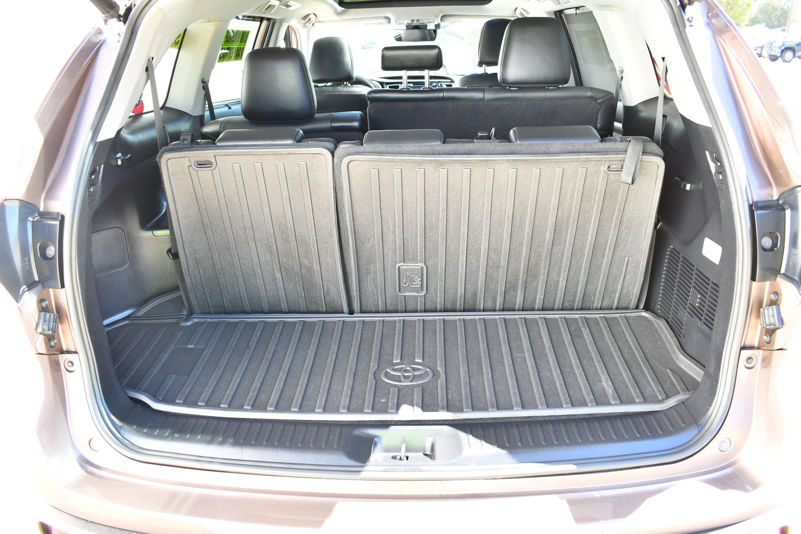 Used 2019 Toyota Highlander Limited Platinum AWD/4WD image 9