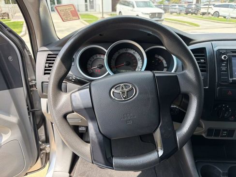 Used 2014 Toyota Tacoma PreRunner RWD image 21