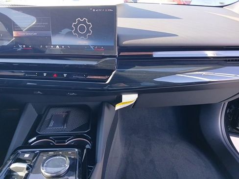 New 2026 BMW 530i RWD image 19