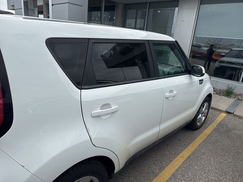 Used 2018 Kia Soul FWD image 8