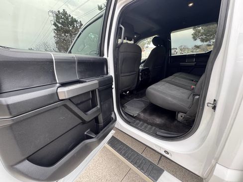 Used 2018 Ford F150 XLT w/ Equipment Group 302A Luxury image 17