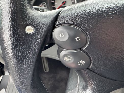 Used 2005 Mercedes-Benz SL 65 AMG image 22