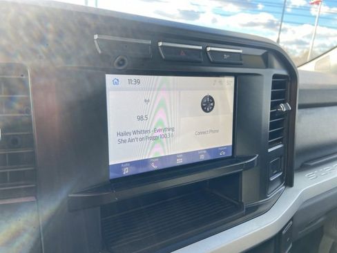 Used 2024 Ford F250 XLT image 13