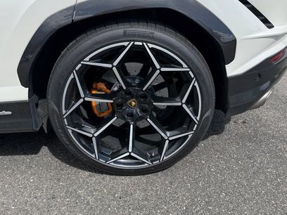 Used 2024 Lamborghini Urus Performante