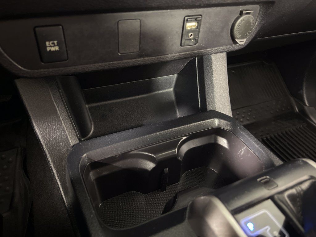 Certified 2018 Toyota Tacoma SR5 w/ SR5 Appearance Package (SM) RWD image 30