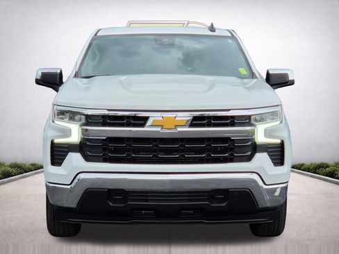 Used 2023 Chevrolet Silverado 1500 LT w/ Protection Package AWD/4WD image 3