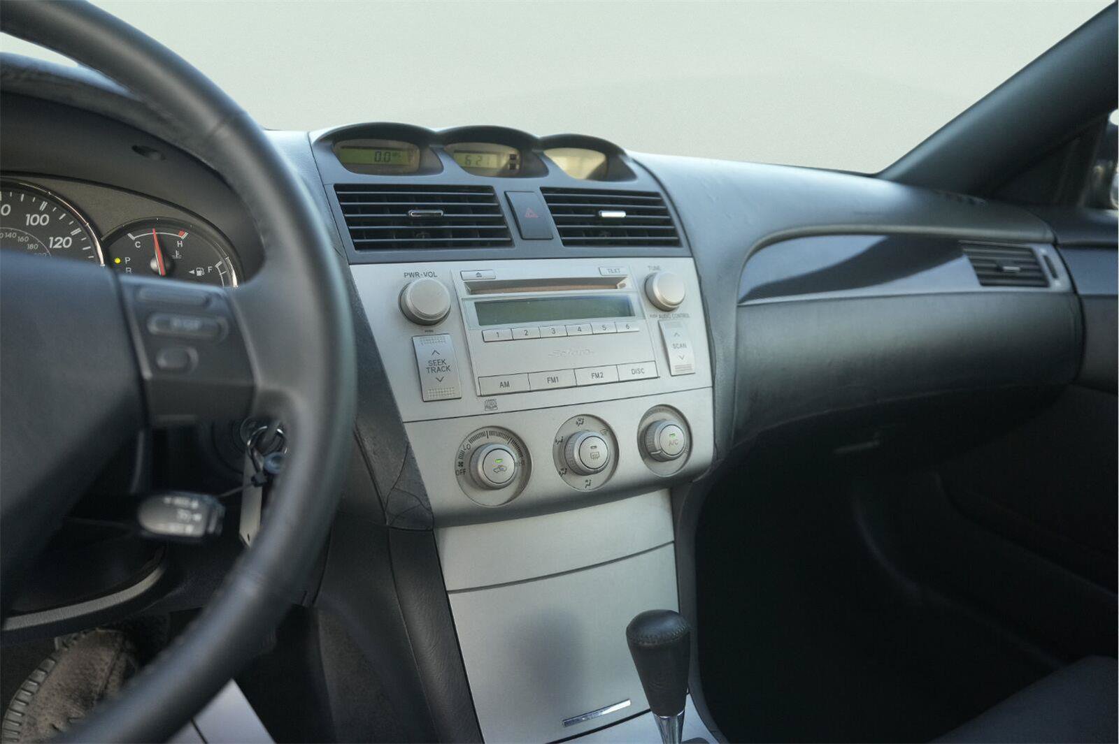 Used 2006 Toyota Solara SE FWD image 22