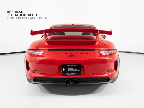 Used 2015 Porsche 911 GT3 RWD image 6
