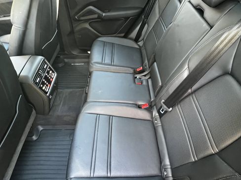 Used 2023 Porsche Cayenne image 31