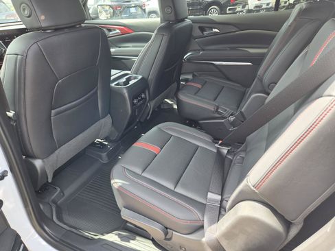 New 2026 Chevrolet Traverse RS FWD image 13