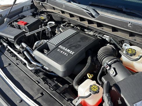 Used 2021 Chevrolet Tahoe RST image 9