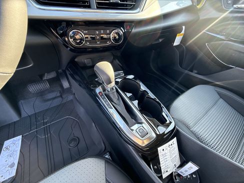 New 2026 Chevrolet Trax LT w/ Driver Confidence Package FWD image 53