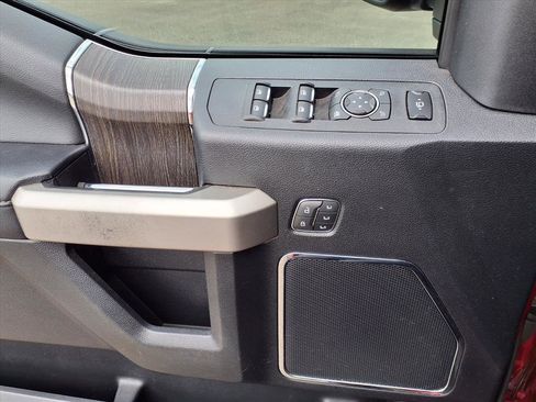 Certified 2020 Ford F350 Lariat w/ Lariat Ultimate Package image 11