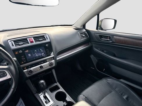 Used 2015 Subaru Outback 2.5i Limited w/ Popular Package #4 image 25
