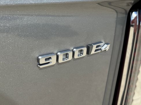 New 2026 Cadillac Vistiq Luxury image 10