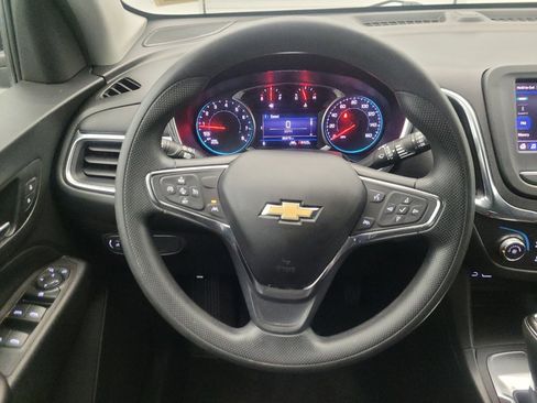 Used 2021 Chevrolet Equinox LT image 22