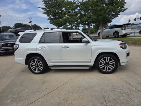 Used 2024 Toyota 4Runner Limited RWD image 5