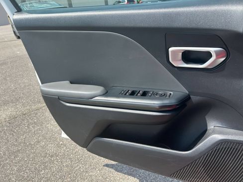 Used 2025 Kia K4 FWD image 18