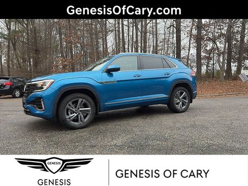 Used 2024 Volkswagen Atlas Cross Sport SEL R-Line image 1