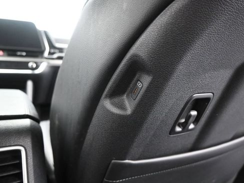 Used 2024 Kia Sportage EX FWD image 13