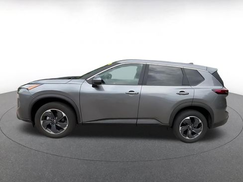 Used 2025 Nissan Rogue SV FWD image 9