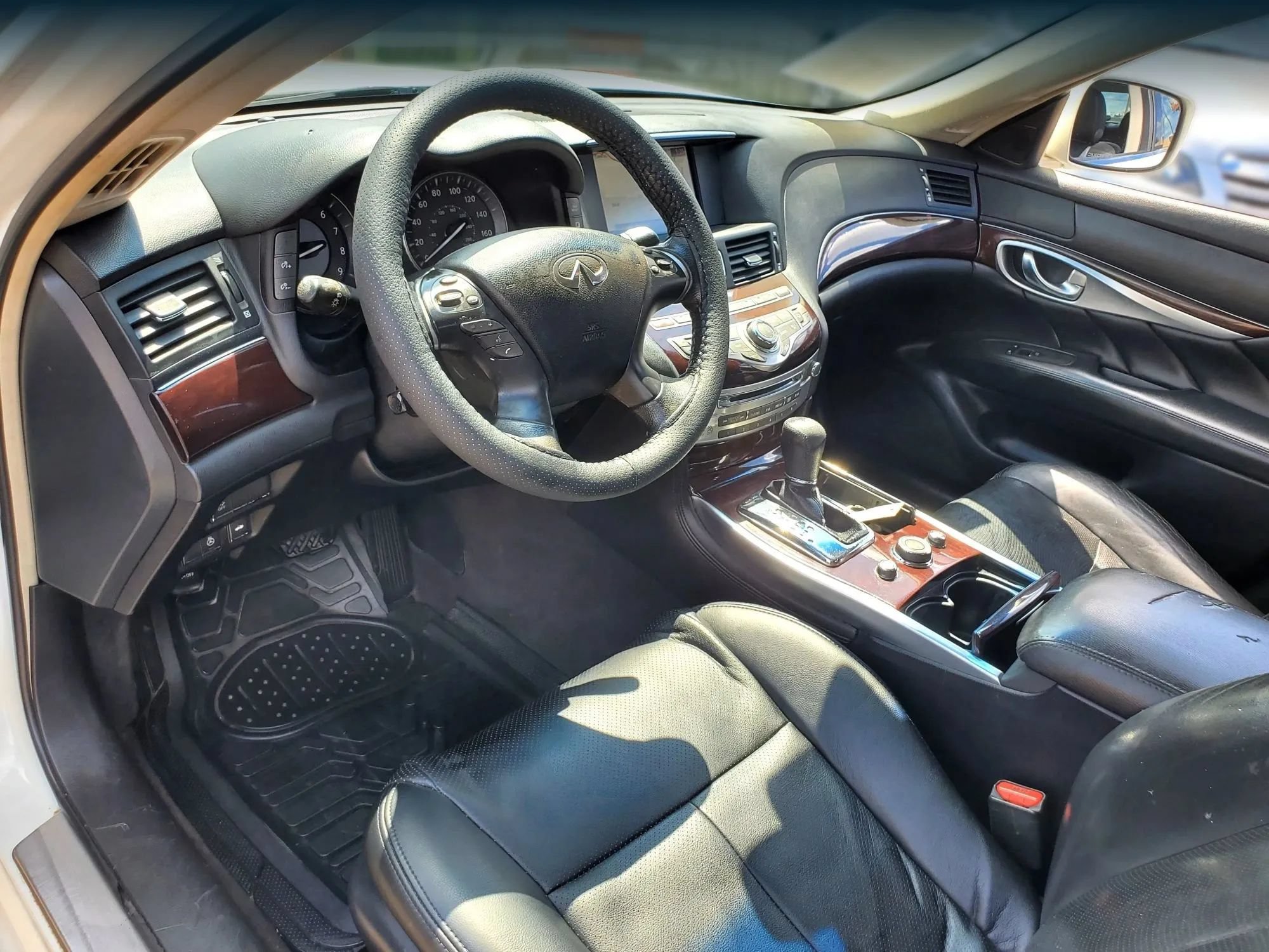 Used 2012 INFINITI M37 x w/ Premium Pkg AWD/4WD image 5