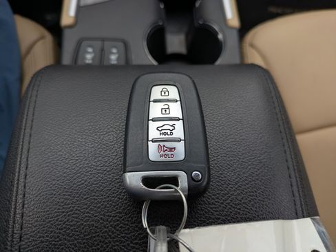 Used 2011 Hyundai Sonata Limited image 28