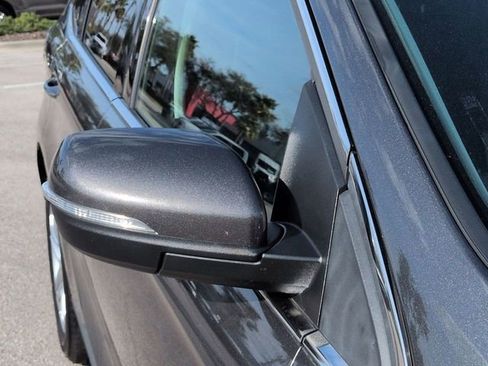 Used 2018 Ford Edge Titanium w/ Technology Package image 12