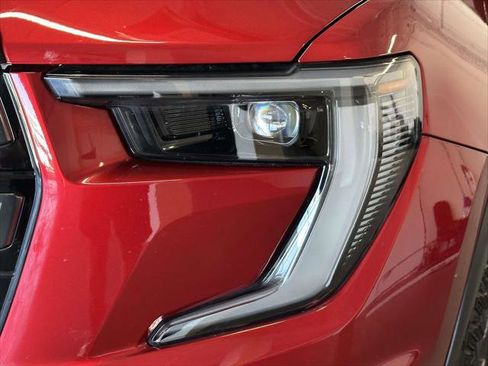 Used 2024 GMC Acadia AT4 w/ Super Cruise Package image 9