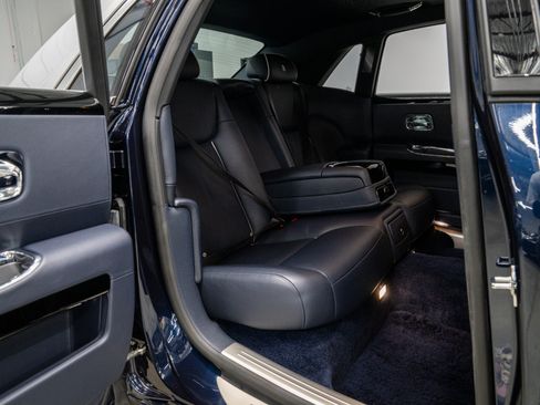 Used 2020 Rolls-Royce Ghost RWD image 25