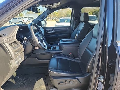 Used 2024 GMC Yukon SLT image 9