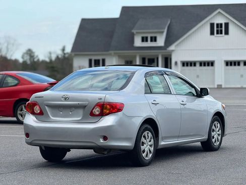 Used 2009 Toyota Corolla LE FWD image 6
