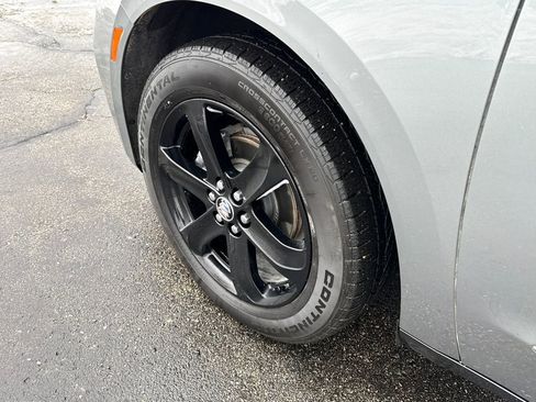 Used 2023 Buick Enclave Essence w/ Experience Buick Package image 13